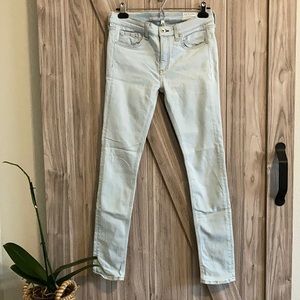 LIKE NEW Rag and Bone stretch skinny jeans